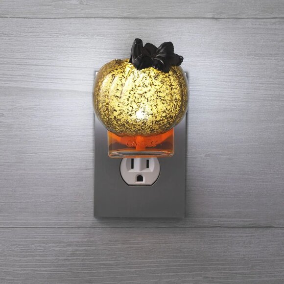 Yankee Candle Crackle Pumpkin Scent Plug® Diffuser w/ Light - NWT - Picture 1 of 4